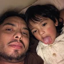 Se enamoró de una hermosa Policía que resultó ser su ..ver mas