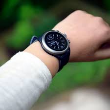 Rather than stainless steel or aluminum, the smartwatch case is made. Fossil Sport Review Excellent And Affordable