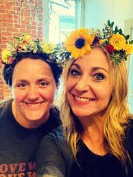 Deanne Richmond's Instagram, Twitter & Facebook