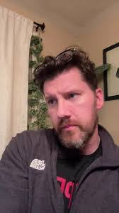 Ian Currie's Instagram, Twitter & Facebook