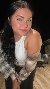 Fata Cosic's Instagram, Twitter & Facebook