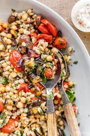 Check spelling or type a new query. Un Insalata Di Ceci Estiva E Perche Ho Voglia Di Verdure Estive Da Natale Juls Kitchen