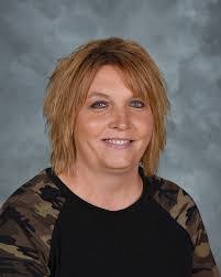 Sarah Spiering's Instagram, Twitter & Facebook