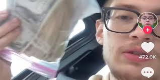 Indiana man returns $5K to Elkhart McDonald's, goes viral