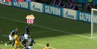 Meme generator to caption meme images or upload your pictures to make custom edit your image and make a meme. Las Redes Sociales Y Los Memes Se Mofan Del Cule Umtiti Defensa Central