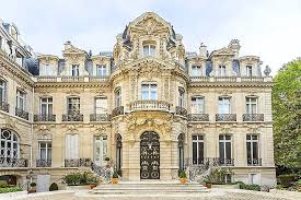As Close To Heaven As You Can Be The 250 Million Dollar Mansion Tres Haute Diva Mansions Empire Architecture French Architecture