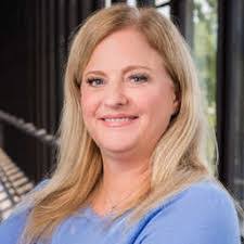 Jennifer Harbour's Instagram, Twitter & Facebook