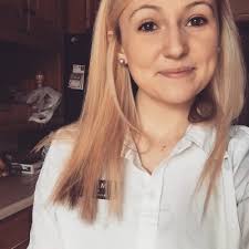 Mandi Peters's Instagram, Twitter & Facebook