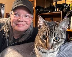 Meet Jodi Streich-Hollabaugh, the Executive Director of Paws Along the  River in Warren, PA 🐾 @pawsalongtheriverhumanesociety Purse Bingo Oct 4th  to benefit Paws Along The River! 👛 👜 🐕 🐈‍⬛️ ❤️ #warrenpa #warren  #wakeuphappi