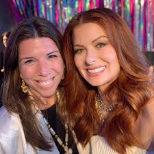 Oh my God, you guys! I have been DYING to share the news! I am the new  ✨Guest Jewelry Editor of Town & Country!!!!!!✨ It is an absolute dream come  true. Tonight,