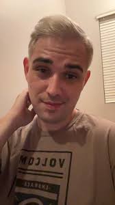 Hi 👋 I'm Tyler, 31 and currently in IL. Figured I'd give this a shot. Feel  free to add. Im looking to meet someone cool, and go from there. Is my  partner