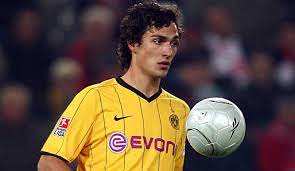 #pro hummels #mats hummels #mats julian hummels #matsi spatzi #danke mats #danke es herrscht im fall mats hummels endlich klarheit und er wird dem verein eine gute summe einbringen. Mats Hummels Poker Vor Dem Abschluss