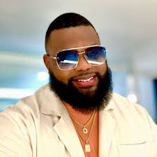 Introduction of new members to the Aquarius Talks community