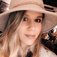 Elizabeth Irby's Instagram, Twitter & Facebook