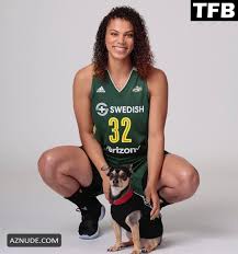 Alysha Clark Sexy Photos Collection - AZNude