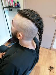 Easy hairstyles for short curly. Coupe Inspiration Viking Le Salon De Mademoiselle M Facebook