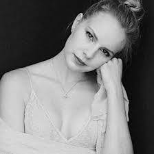 Lea Mcgowan's Instagram, Twitter & Facebook