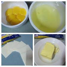 Apa yang unik tentang kek ini adalah topping yang kemudian disemai keju cheddar parut dengan kemewahan. Resipi Japanese Cotton Cheesecake Versi Bajet Lembut Gebu