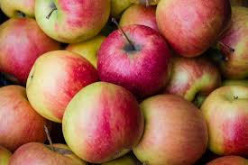 Gram of sugar will raise blood glucose levels 18 mg/dl this calculated on the given. Apples And Diabetes Benefits Nutrition And Other Fruits