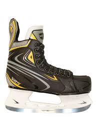 Коньки являются наиболее важной частью снаряжения коньки, которые слишком велики практически невозможно использовать. Hokkejnye Konki Vr5