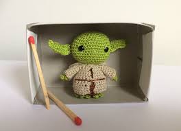 Yoda Amigurumi Miniature Au Crochet 5 Cm Porte Cles Yoda Fait Main Star Wars Kawaii Baby Yoda Doudou Yoda Gifts Mic Crochet Voiture Crochet Amigurumi