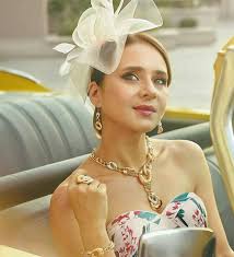 Haroemi wanasita (nelly kruymel) dr. Nelly Karim Nelly Karim Added A New Photo