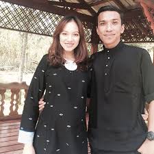 Sambil2 kite payung kat @beauberry_official dan @itsyboofamily @itsyboostore kat belakang tuuu. Fad Bocey Isteri Selamat Timang Cahaya Mata Kembar Mynewshub