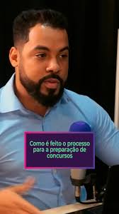 De forma simples e descomplicada, o Clube busca oferecer todo o suporte  adequado para que os alunos se preparem para os concursos militares e  Enem., Assista ao vídeo até o fim e entenda como esse ...