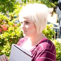 Shana Heise's Instagram, Twitter & Facebook