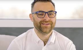 Témoignages vidéos des conseillers* en immobilier iad