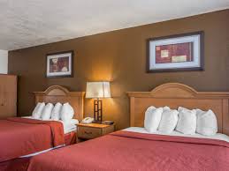 Scenic hilltop location overlooking glen canyon dam and lake powell. Quality Inn Page At Lake Powell Fairflight