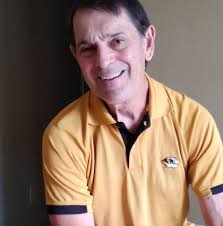 Reputable luthiers near Clarksville, TN for guitar setup