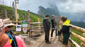Übertourismus in Südtirol: Einheimische schlagen Alarm wegen Seceda - Imagen principal del artículo
