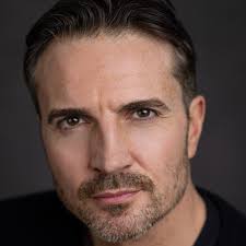 CAST ANNOUNCEMENT 👀 Tighten up security! It's time to meet the stars of  The Bodyguard