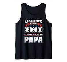 Querido papito, hoy mi mente encuentra los recuerdos jamás olvidados de mi niñez y llega hasta mi corazón que vive agradecido por procurarme una infancia donde nunca me faltó tu presencia, cariño y protección. Camisetas Con Frases Para El Dia Del Padre Shirtcity