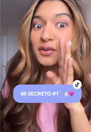 Mi secreto número uno para un cabello largo y en crecimiento es usar  productos que contienen Capixyl, como los que yo utilizo.🩷🫧🧴 Capixyl es  un complejo avanzado que combina un péptido biomimético y ...