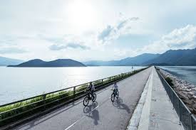 Jun 02, 2021 · a senior hong kong police constable accused of standing on his motorcycle's foot pegs and mimicking the motions of a bicycle rider during a weekend patrol has been suspended from driving duties. Picturesque Hong Kong Cycling Trails To Pedal Through Gafencu Magazine