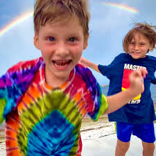 Russell Westbrook Rainbow is complete 👀