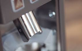 Flat burr vs conical burr coffee grinder. Coffee Grinders What S The Difference Between Conical Flat Burr Grinders Perfect Daily Grind