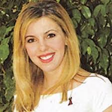 Leanne Hendrix's Instagram, Twitter & Facebook