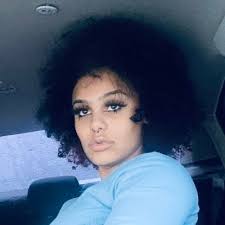 Magali (@vegamagalii)