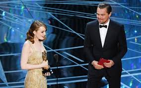 Emma stone commanded attention on the red carpet for the premiere of cruella. Revelado O Nome Da Filha De Emma Stone Quem Quem News