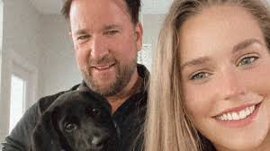Michael wendler schreibt seine hits unter dem pseudonym mic skowy alle selbst, obwohl er nie eine klassische musikausbildung genossen hat. Hat Laura Muller Gegen Us Aufenthaltsgesetze Verstossen Promiflash De