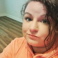 Amanda Bixby's Instagram, Twitter & Facebook