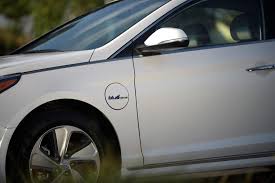 Sea salt would look great in a bedroom or bathroom ~benjamin moore puritan gray 2017 Hyundai Sonata Plug In Hybrid Offers 27 Mile Ev Range With New Colors Autoevolution