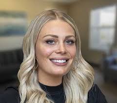 Michelle Rutledge's Instagram, Twitter & Facebook