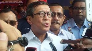Kita akan kejar kasus bank century. Dinilai Jadi Menteri Paling Layak Di Reshuffle Jokowi Yasonna Laoly Akhirnya Bereaksi Lihatlah Serambi Indonesia