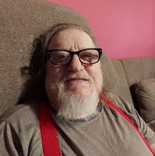 What quick dry glue is used in woodworking videos and is it expensive for  beginners?