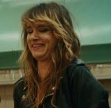 L'interpretazione di Juliette Lewis della Natalie adulta. Come ha  interpretato il personaggio e l'aspetto della Nat adulta. :  r/YellowjacketsHive