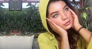 2020.you can watch and free download seren serengil göz rengi ameliyatı video from this site. Buse Narci Nin Hayranlikla Bakilan Goz Rengi Estetik Harikasi Cikti Dailymotion Video